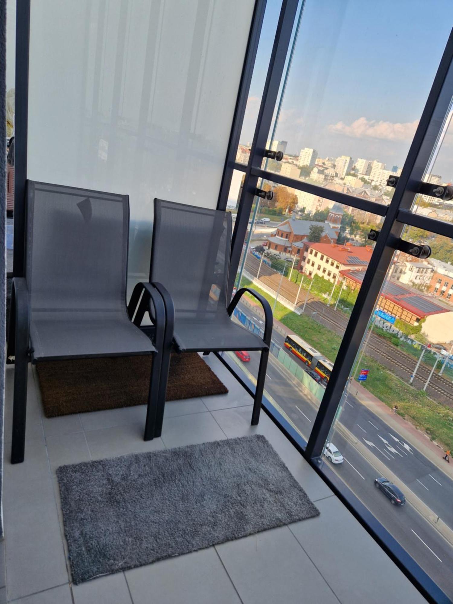 Apartamenty Wola Tower Na Prymasa - Z Widokiem Na City Warsawa Bagian luar foto