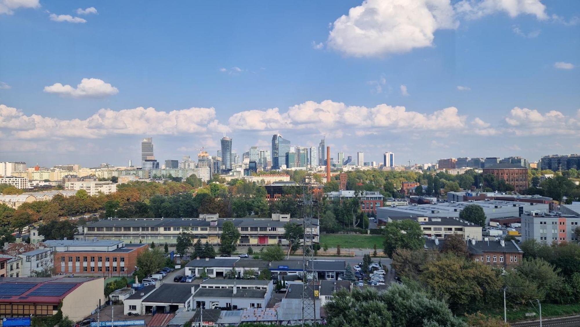 Apartamenty Wola Tower Na Prymasa - Z Widokiem Na City Warsawa Bagian luar foto